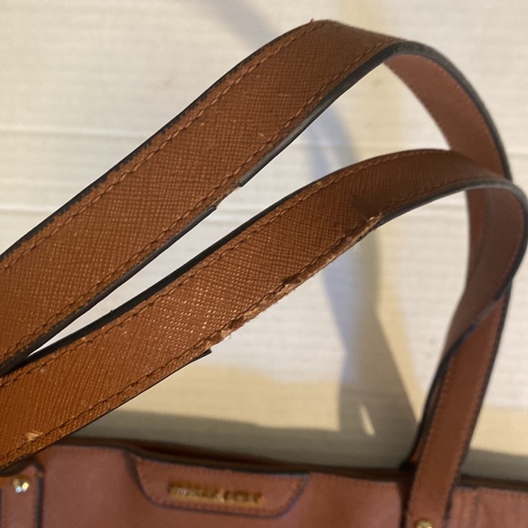 GUC. Stella and Max brown double striped shoulder bag with gold hardware. - Picture 16 of 16